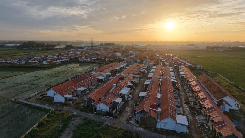 למה כל כך קשה לקנות דירה בישראל?